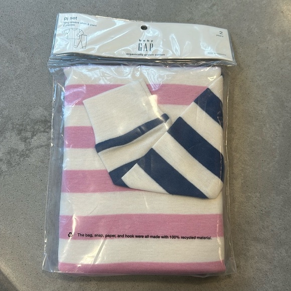 Baby Gap 2 Years PJ Set NWT!! - Picture 1 of 3